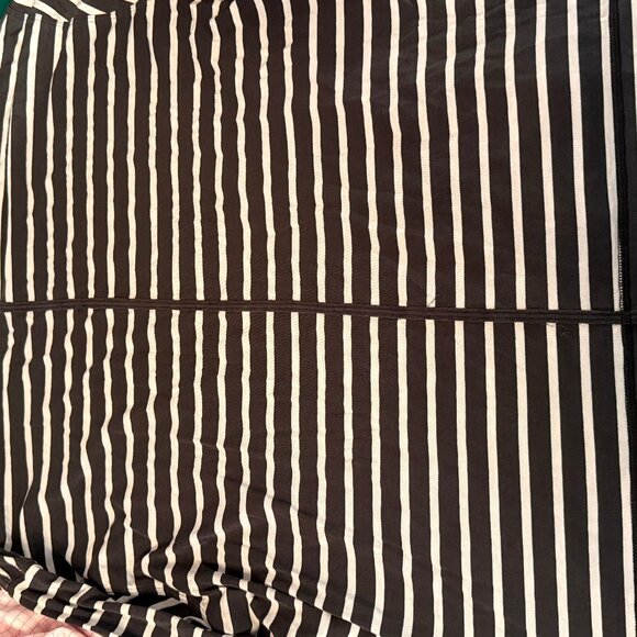 LULULEMON 🍋All Yours Long Sleeve Tee in Vitasea Material Black and White Stripe - Picture 9 of 9